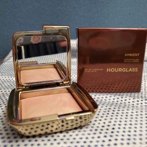 Hourglass Blush